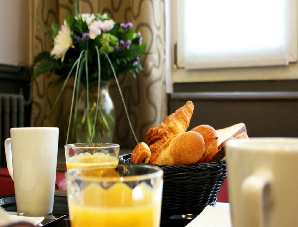 Hotel Amarys Simart Париж Екстериор снимка
