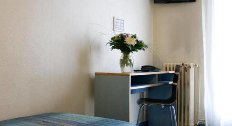 Hotel Amarys Simart Париж Екстериор снимка